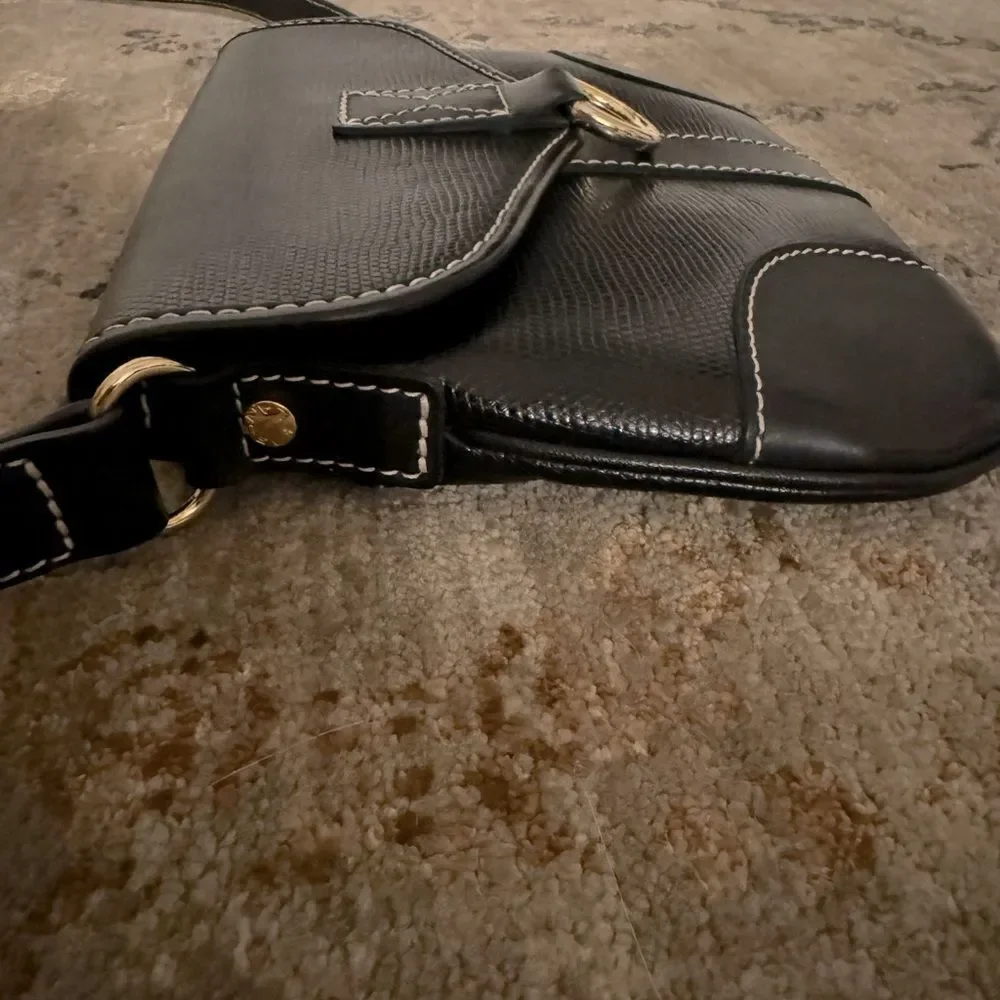 BEAUTIFUL LANCEL ELSA BLACK LEATHER CROSSBODY